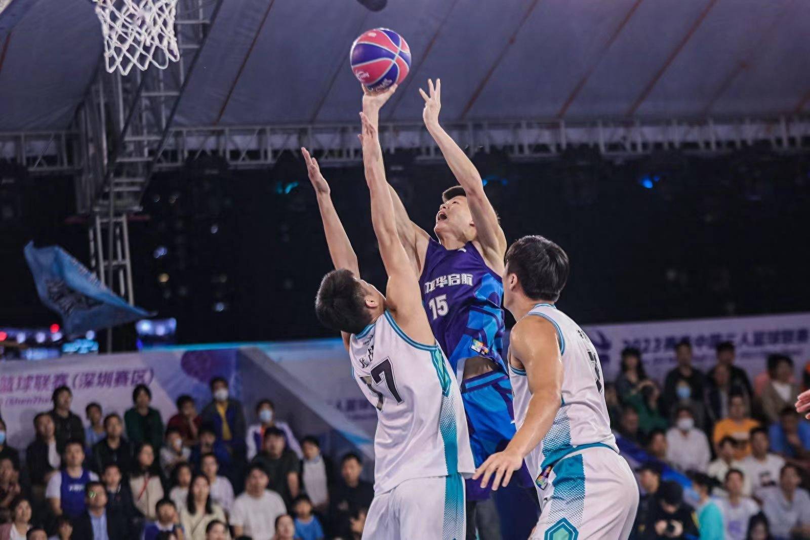 九游娱乐-阿扎伦卡迎来十五赛季出色发挥，C9观众热烈欢呼！全场沸腾不已的简单介绍